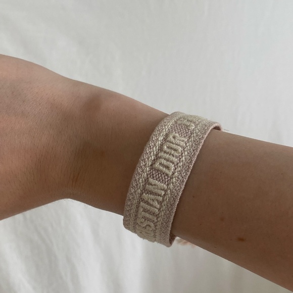 🎀Dior Adjustable Bracelet🎀 - Picture 4 of 7